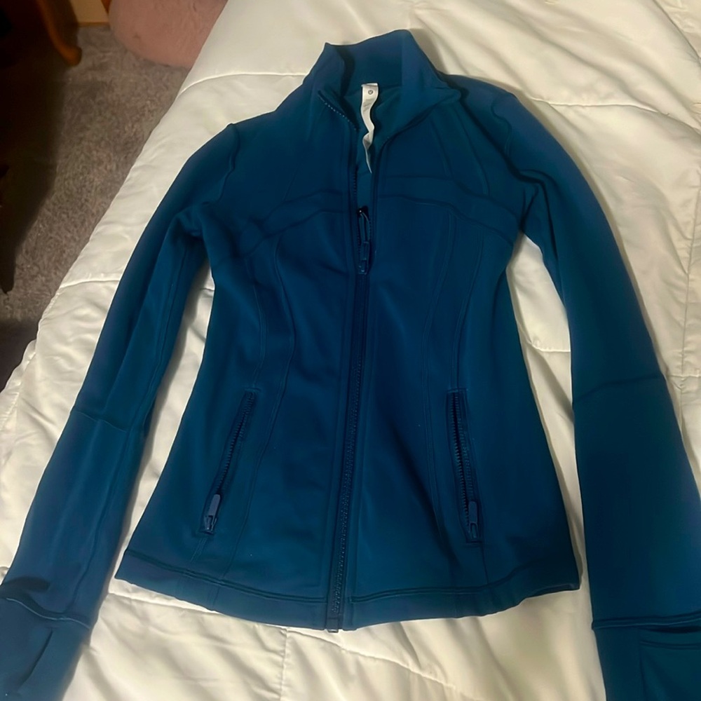 Lululemon define jacket size 0 teal color